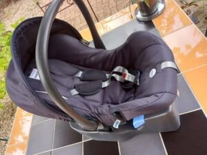 Cosy sur base pour voiture Inglesina triple